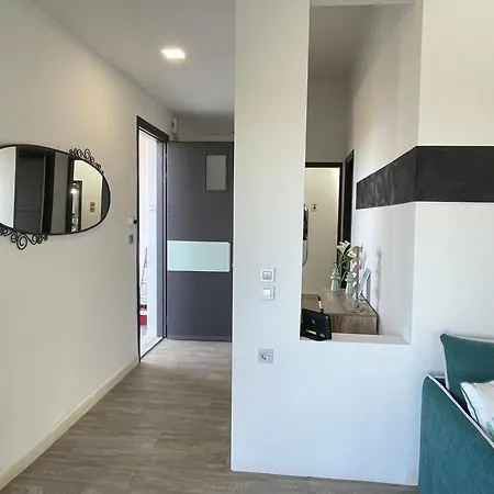 Naos-sea Front Vacation By Chania Center Holiday home Chania (Crete)